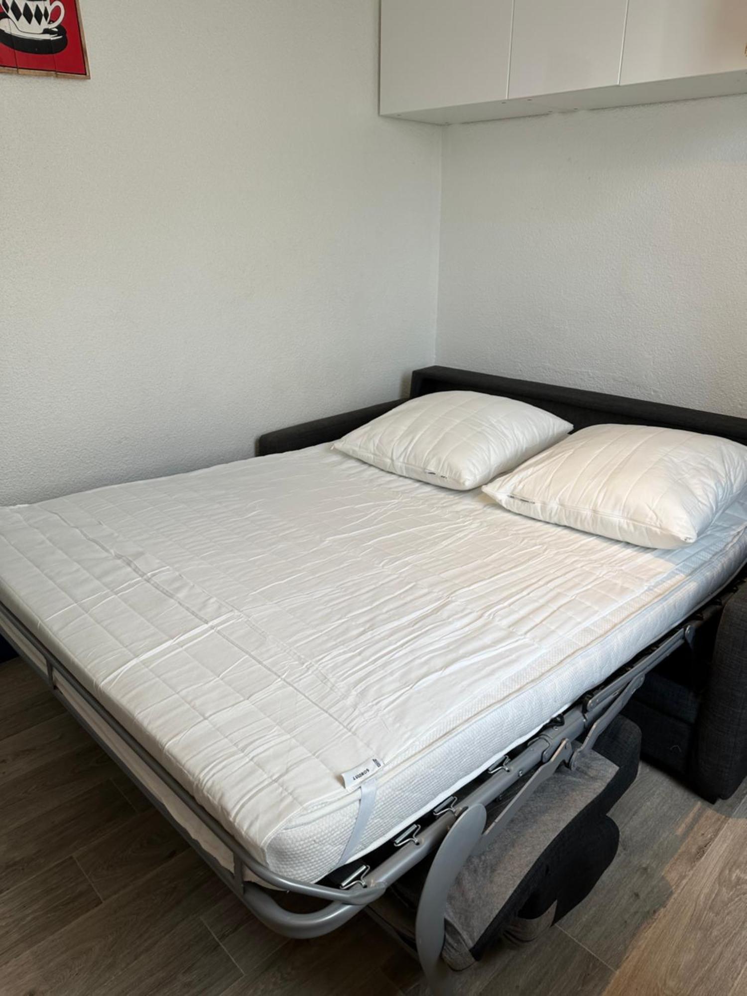 Appartement A 70M De La Plage Et L Estacade De كابروتو الغرفة الصورة